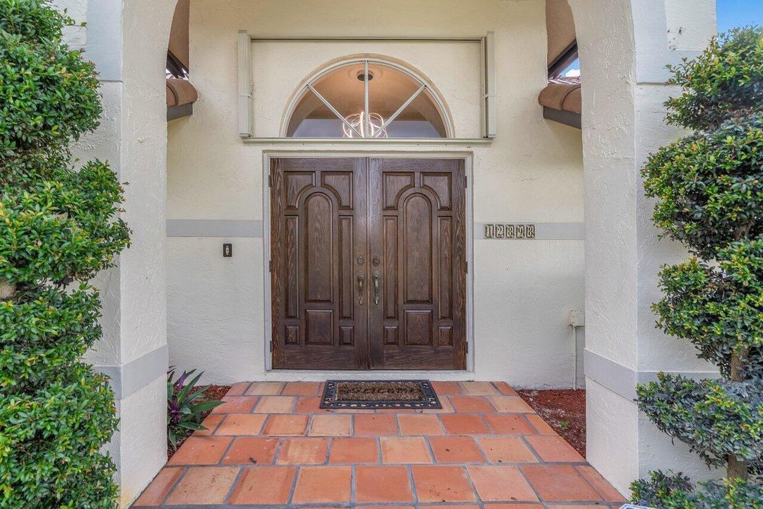 004-12898BucklandStreet-Wellington-FL-33