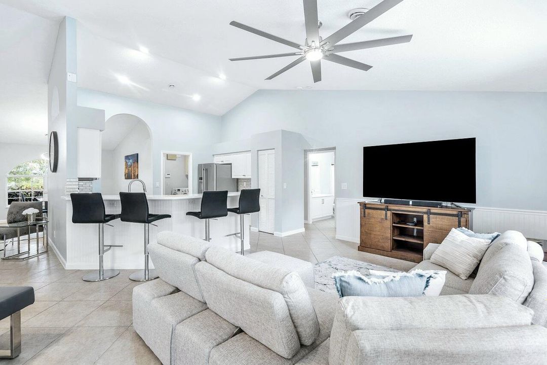 013-12898BucklandStreet-Wellington-FL-33