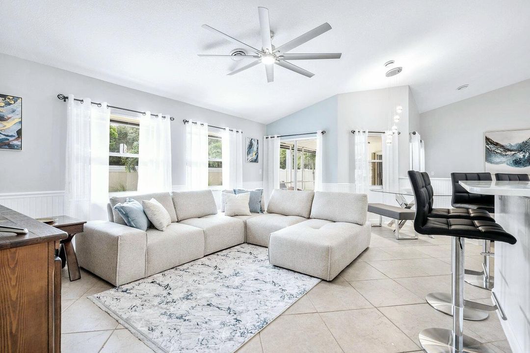 015-12898BucklandStreet-Wellington-FL-33