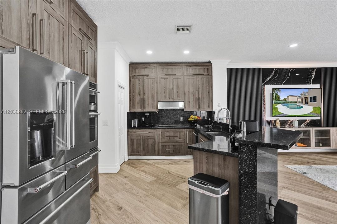 For Sale: $1,149,999 (5 beds, 4 baths, 3622 Square Feet)