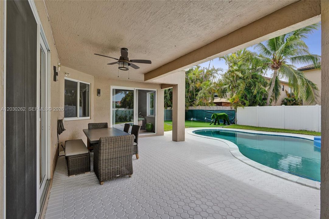 For Sale: $1,149,999 (5 beds, 4 baths, 3622 Square Feet)