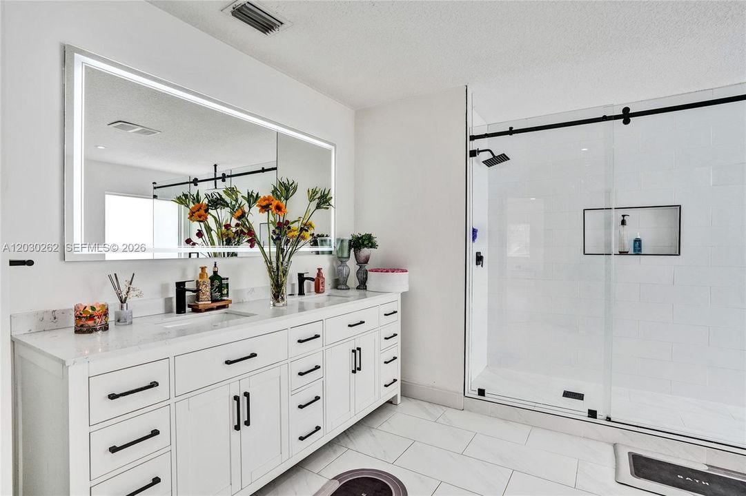 For Sale: $1,149,999 (5 beds, 4 baths, 3622 Square Feet)