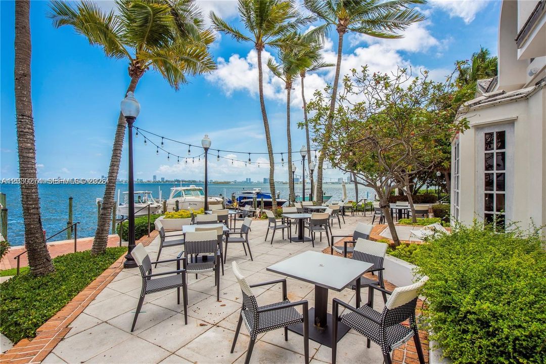 For Sale: $349,000 (2 beds, 2 baths, 1312 Square Feet)