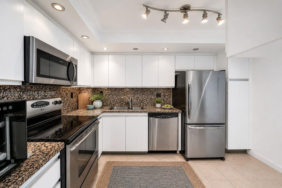 STAGED KITCHEN