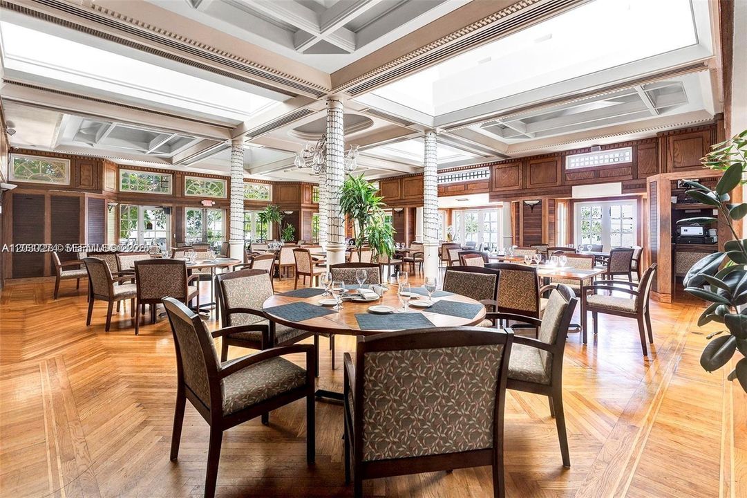 For Sale: $349,000 (2 beds, 2 baths, 1312 Square Feet)