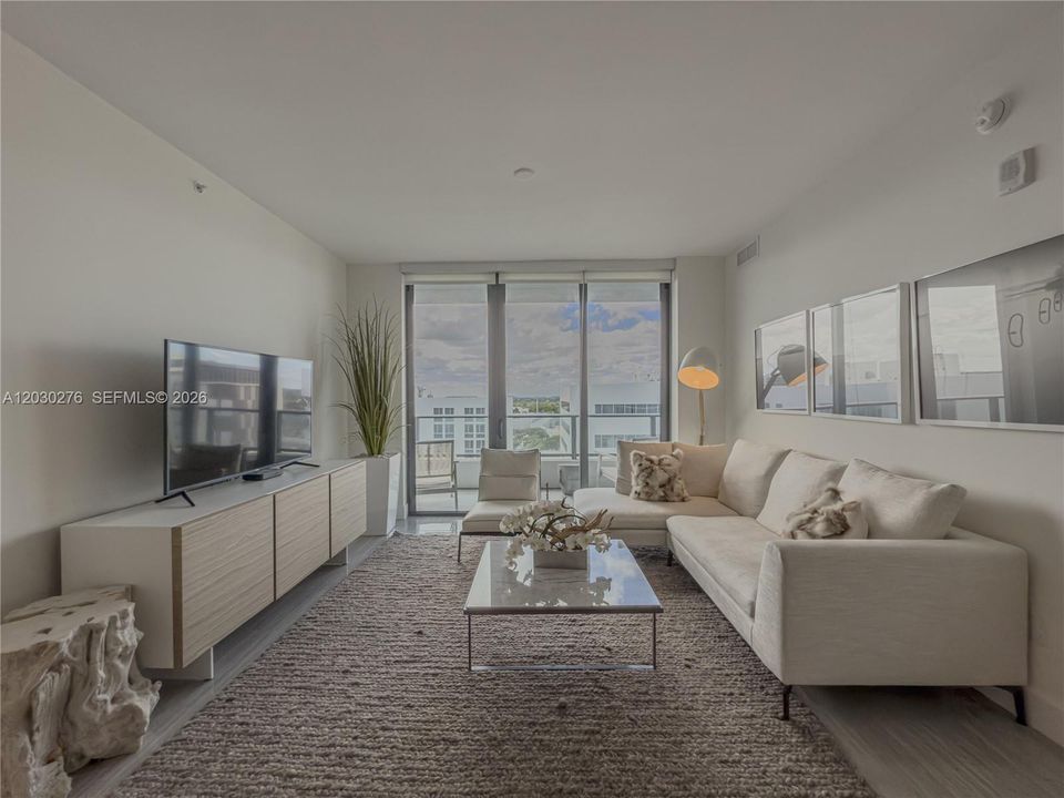 For Rent: $4,800 (2 beds, 2 baths, 1100 Square Feet)
