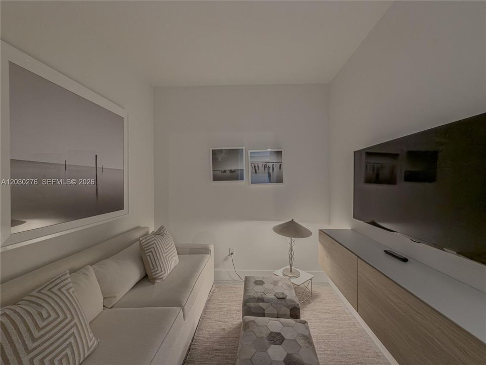 For Rent: $4,800 (2 beds, 2 baths, 1100 Square Feet)