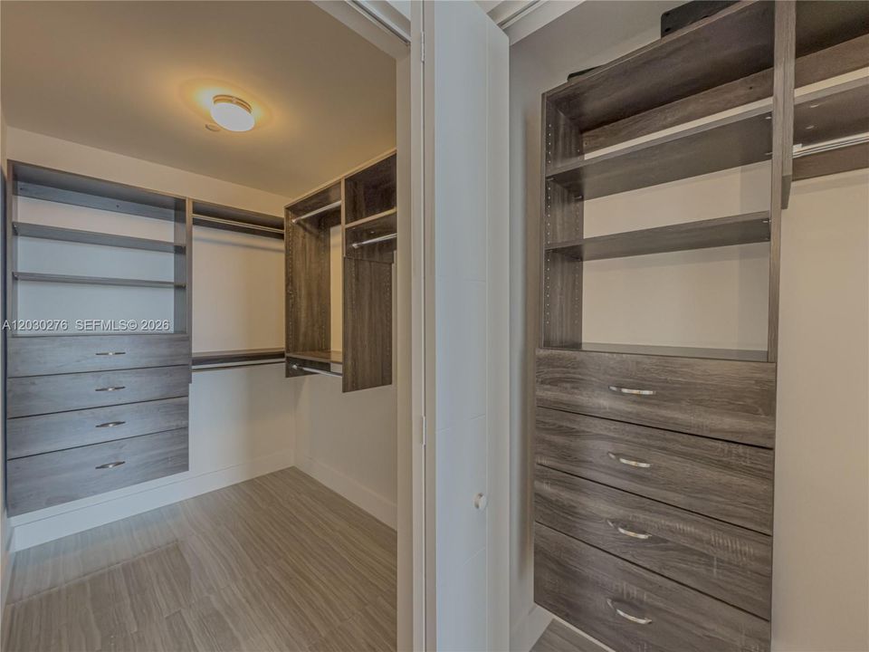 For Rent: $4,800 (2 beds, 2 baths, 1100 Square Feet)