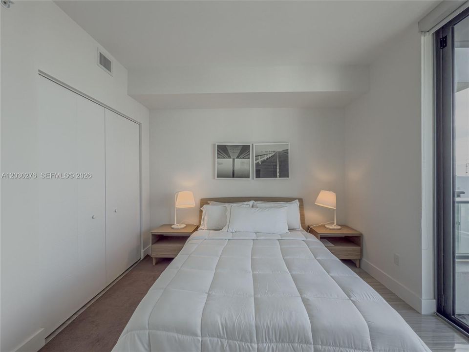 For Rent: $4,800 (2 beds, 2 baths, 1100 Square Feet)