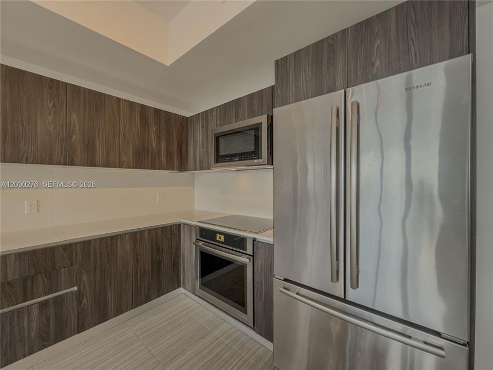 For Rent: $4,800 (2 beds, 2 baths, 1100 Square Feet)