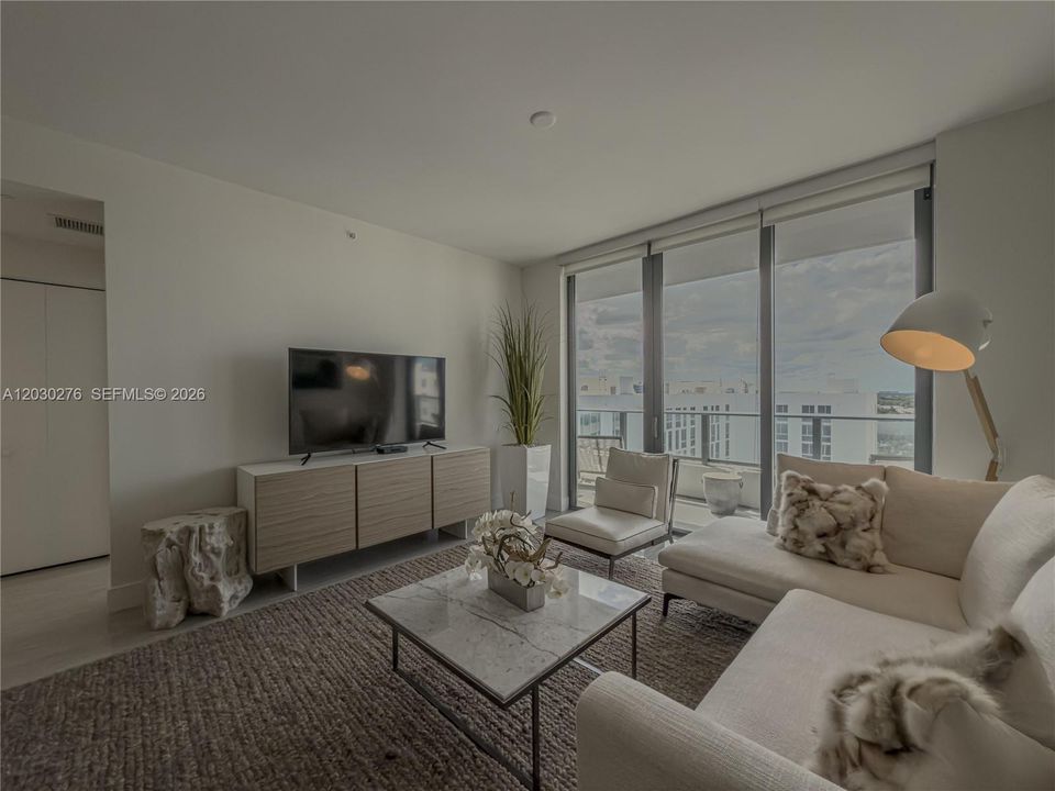 For Rent: $4,800 (2 beds, 2 baths, 1100 Square Feet)