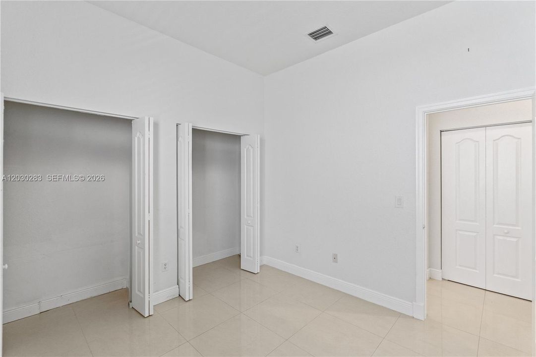 На продажу: $520,000 (4 спален, 2 ванн, 1820 Квадратных фут)