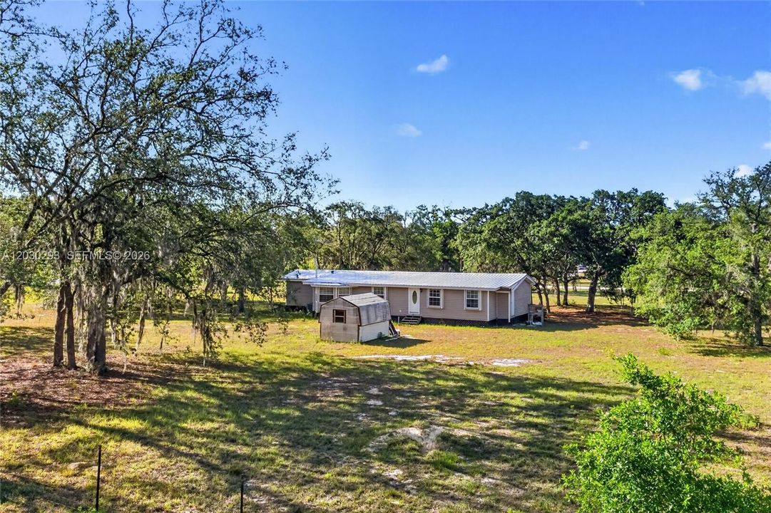 For Sale: $249,900 (2 beds, 2 baths, 1406 Square Feet)
