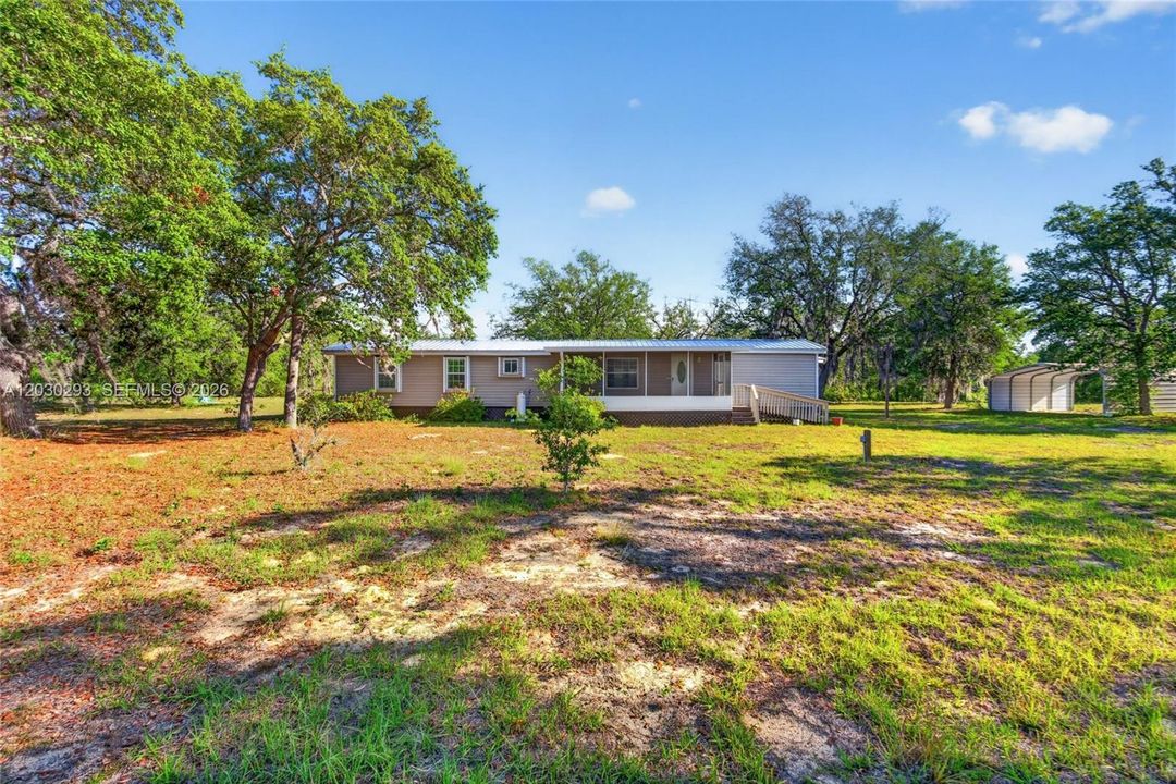 For Sale: $249,900 (2 beds, 2 baths, 1406 Square Feet)