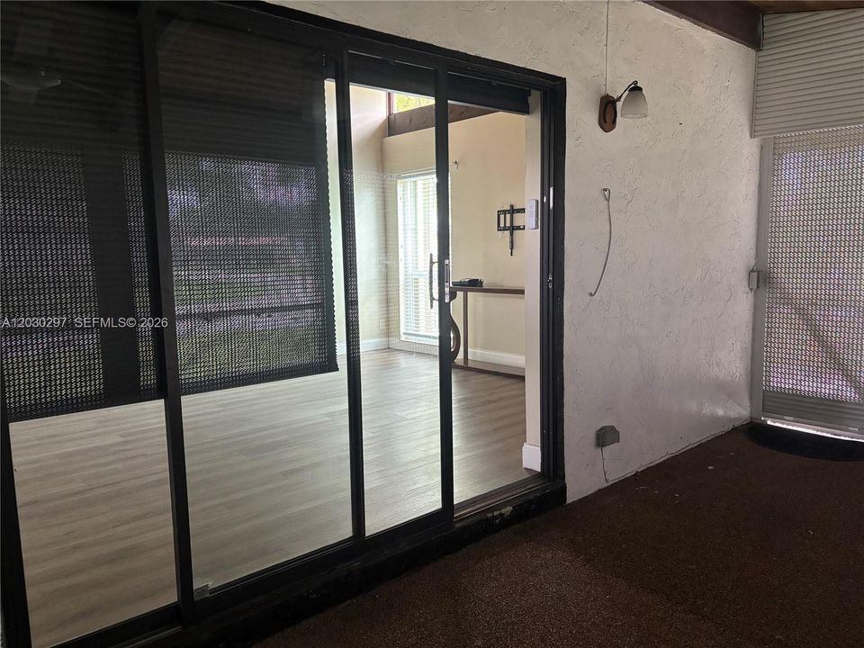 For Rent: $2,300 (2 beds, 2 baths, 1000 Square Feet)