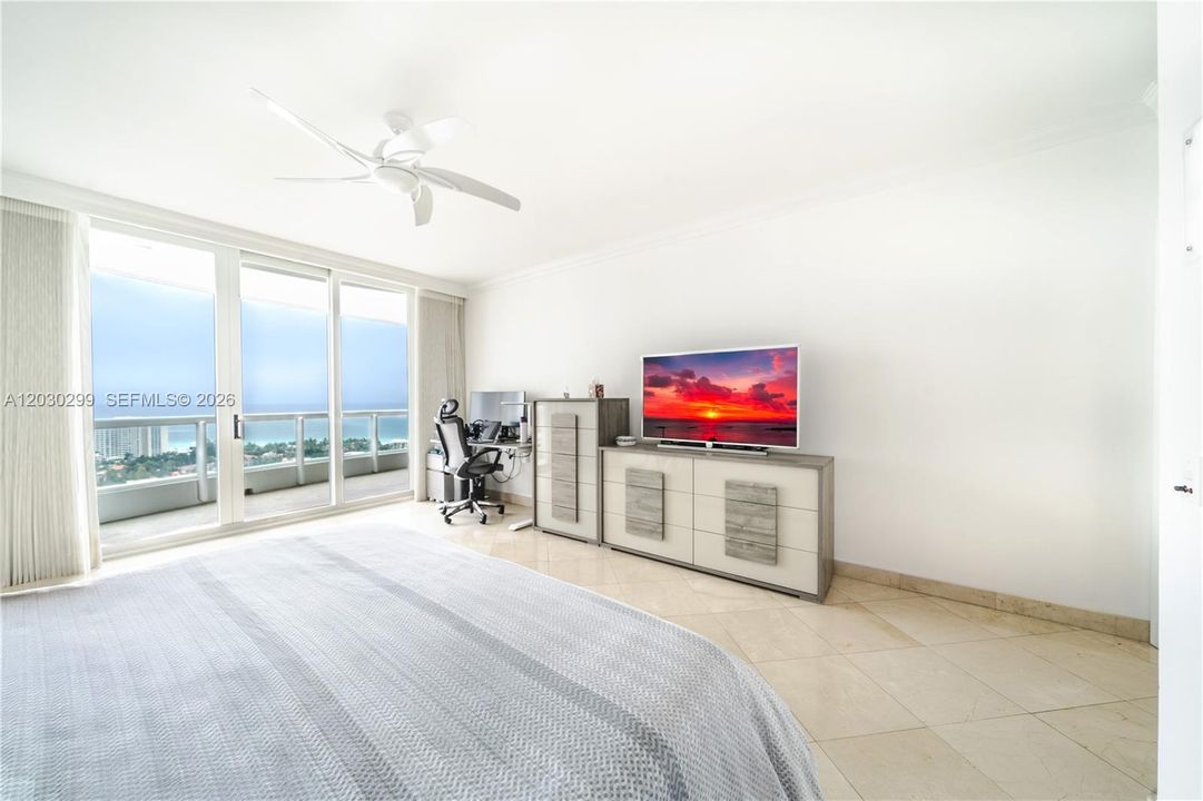 For Sale: $1,169,000 (3 beds, 2 baths, 2440 Square Feet)