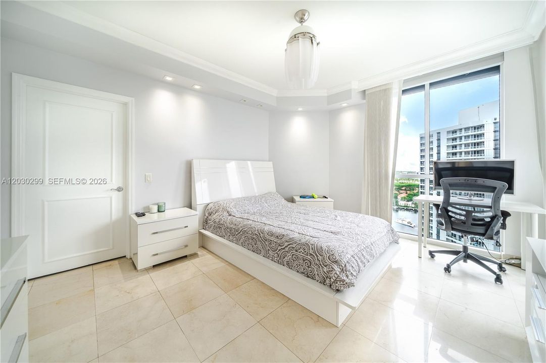 For Sale: $1,169,000 (3 beds, 2 baths, 2440 Square Feet)