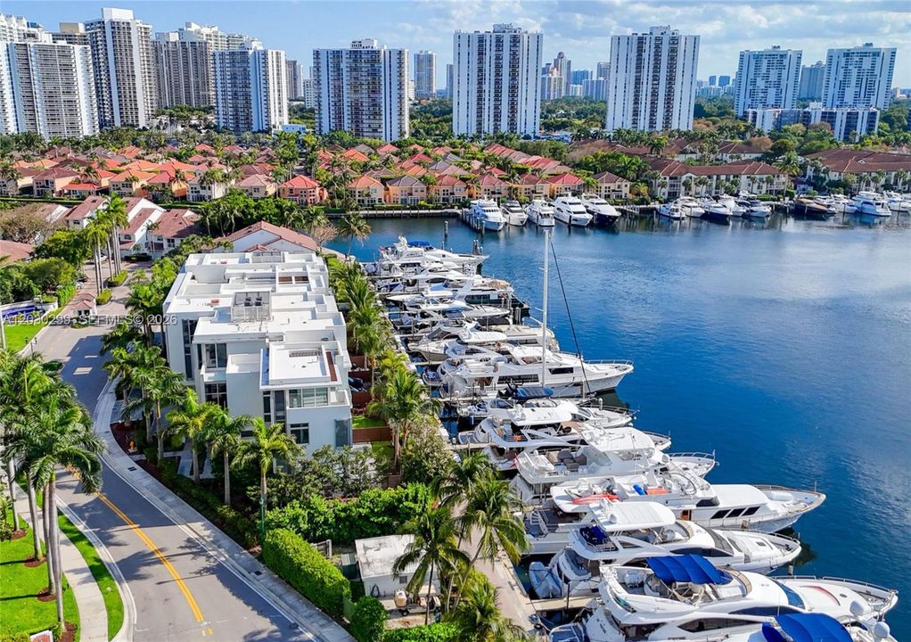 For Sale: $1,169,000 (3 beds, 2 baths, 2440 Square Feet)