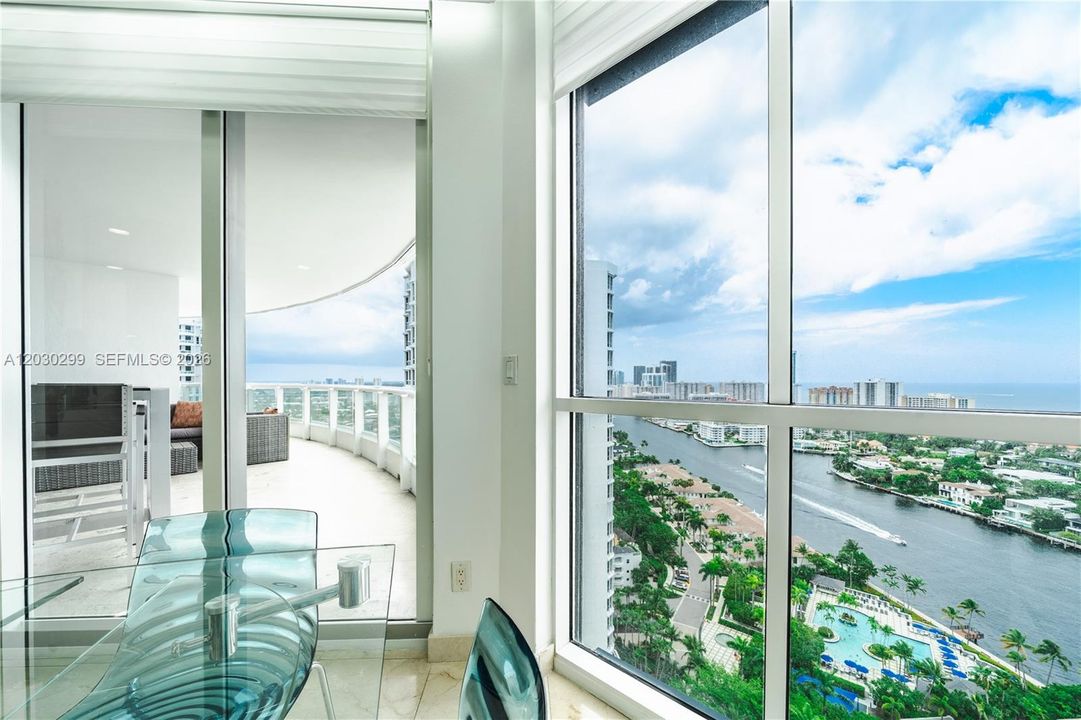 For Sale: $1,169,000 (3 beds, 2 baths, 2440 Square Feet)