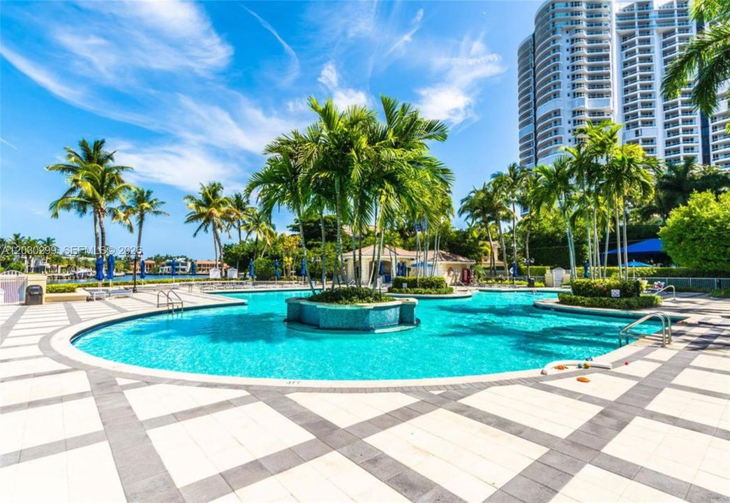 For Sale: $1,169,000 (3 beds, 2 baths, 2440 Square Feet)