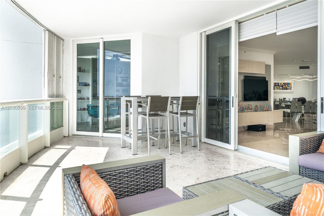 For Sale: $1,169,000 (3 beds, 2 baths, 2440 Square Feet)