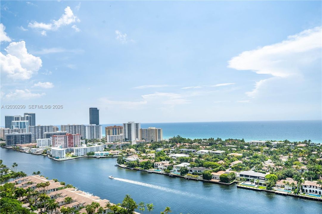 For Sale: $1,169,000 (3 beds, 2 baths, 2440 Square Feet)