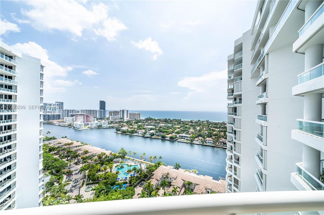 For Sale: $1,169,000 (3 beds, 2 baths, 2440 Square Feet)
