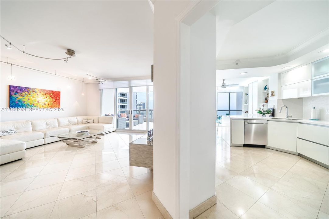 For Sale: $1,169,000 (3 beds, 2 baths, 2440 Square Feet)