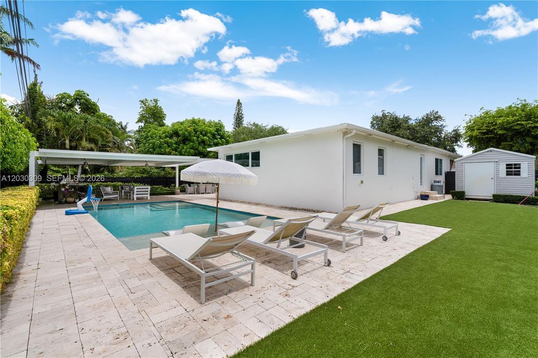En Venta: $1,685,000 (5 camas, 4 baños, 2053 Pies cuadrados)