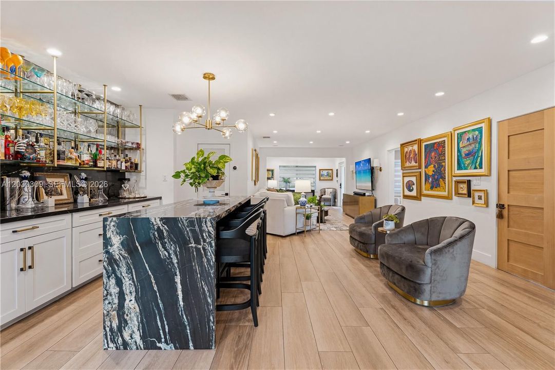 En Venta: $1,685,000 (5 camas, 4 baños, 2053 Pies cuadrados)