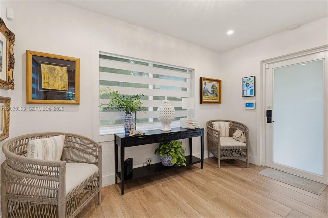 En Venta: $1,685,000 (5 camas, 4 baños, 2053 Pies cuadrados)