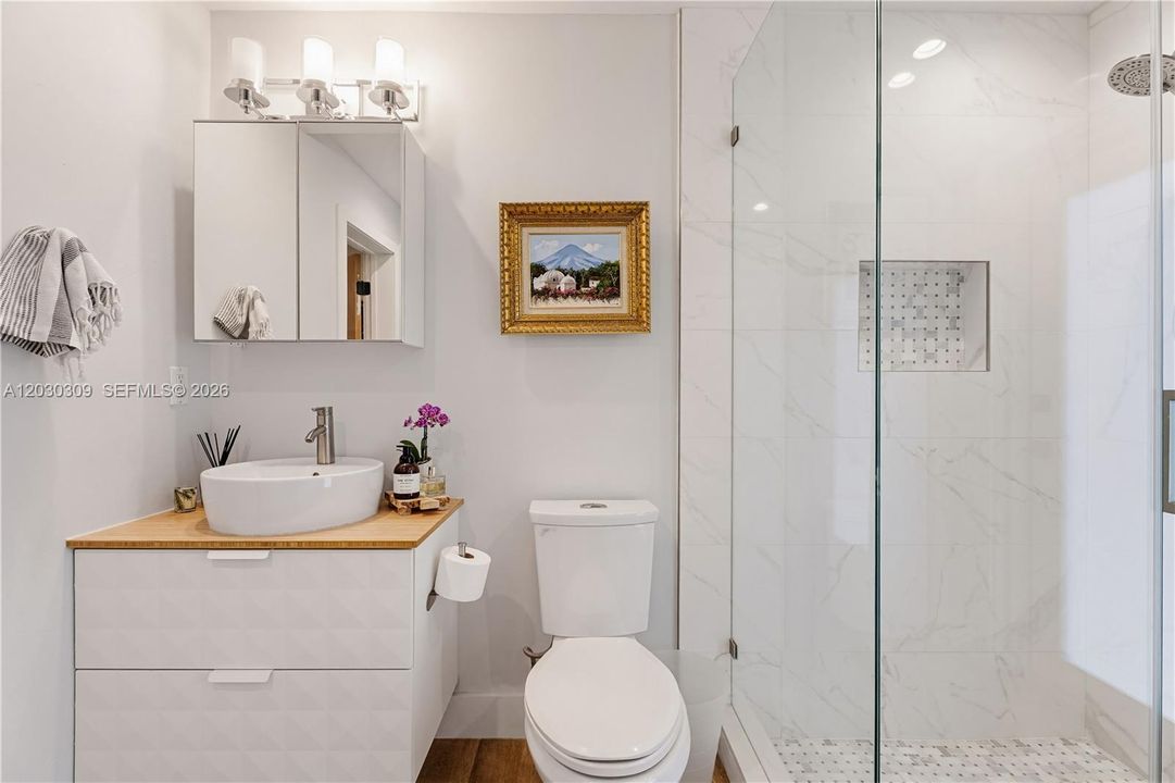 En Venta: $1,685,000 (5 camas, 4 baños, 2053 Pies cuadrados)