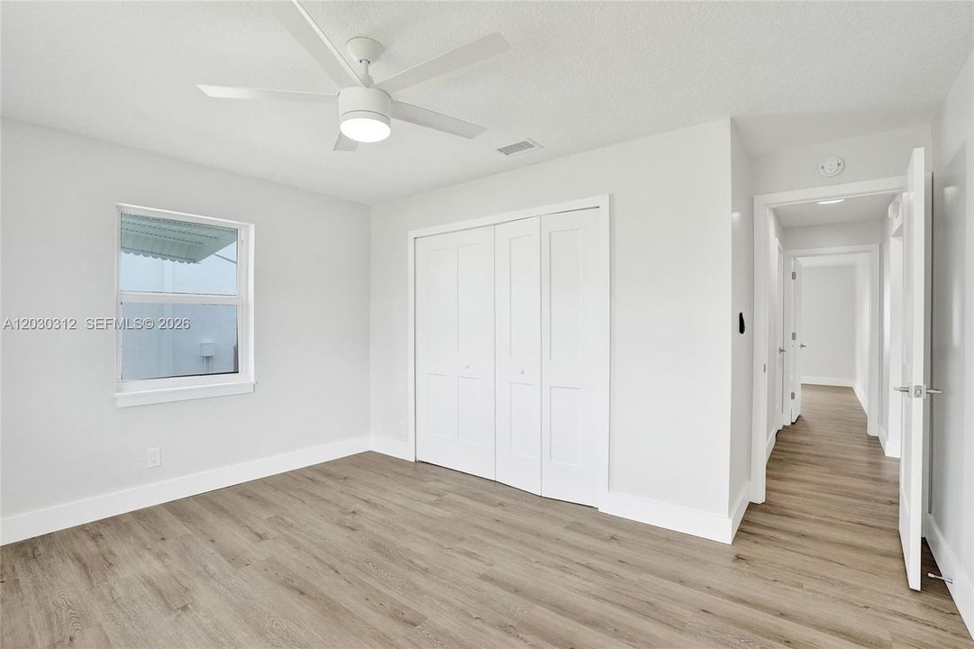 Active With Contract: $379,900 (2 beds, 2 baths, 1361 Square Feet)