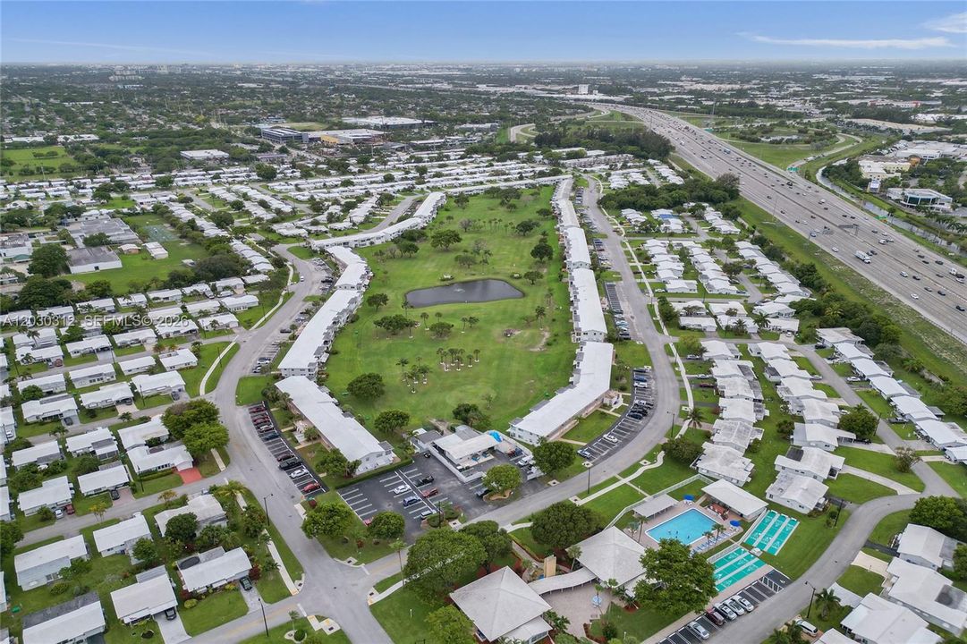 Active With Contract: $379,900 (2 beds, 2 baths, 1361 Square Feet)