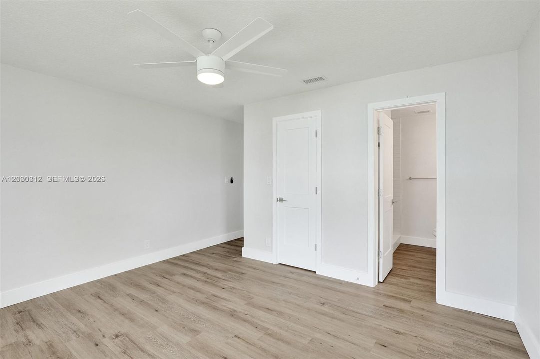 Active With Contract: $379,900 (2 beds, 2 baths, 1361 Square Feet)