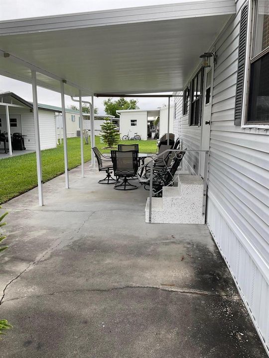 TREMBLAY 125 PATIO