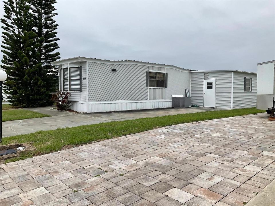 TREMBLAY SIDE VIEW