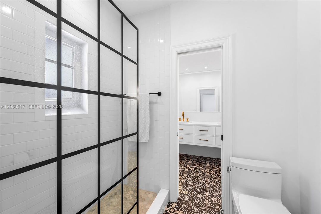 En Venta: $4,695,000 (4 camas, 3 baños, 3140 Pies cuadrados)