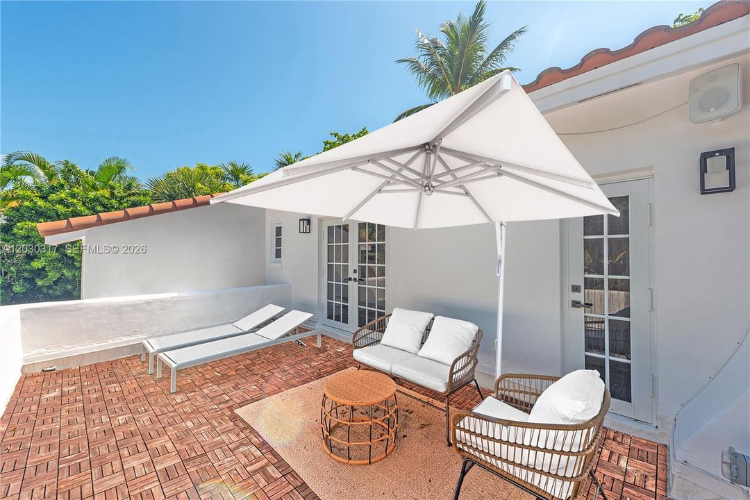 En Venta: $4,695,000 (4 camas, 3 baños, 3140 Pies cuadrados)