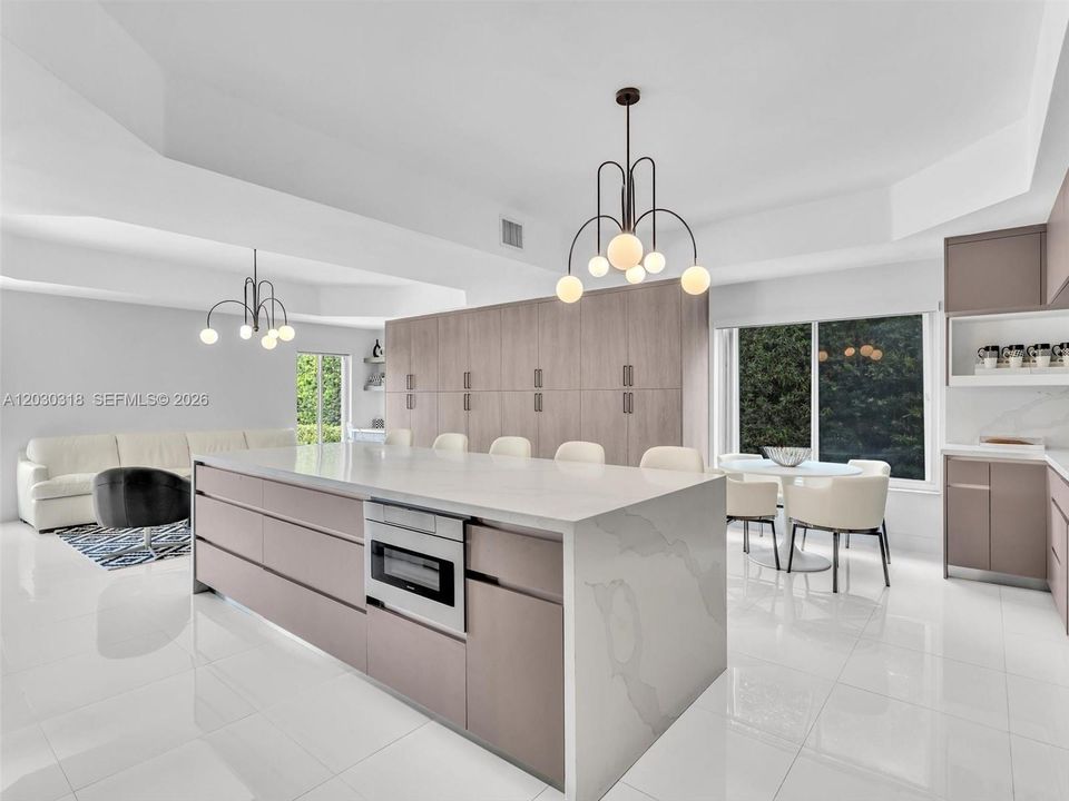 En Venta: $1,695,000 (6 camas, 5 baños, 3232 Pies cuadrados)