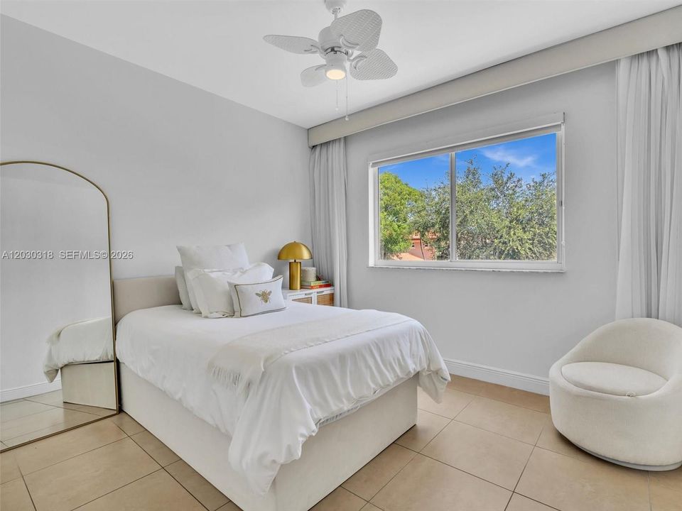 En Venta: $1,695,000 (6 camas, 5 baños, 3232 Pies cuadrados)
