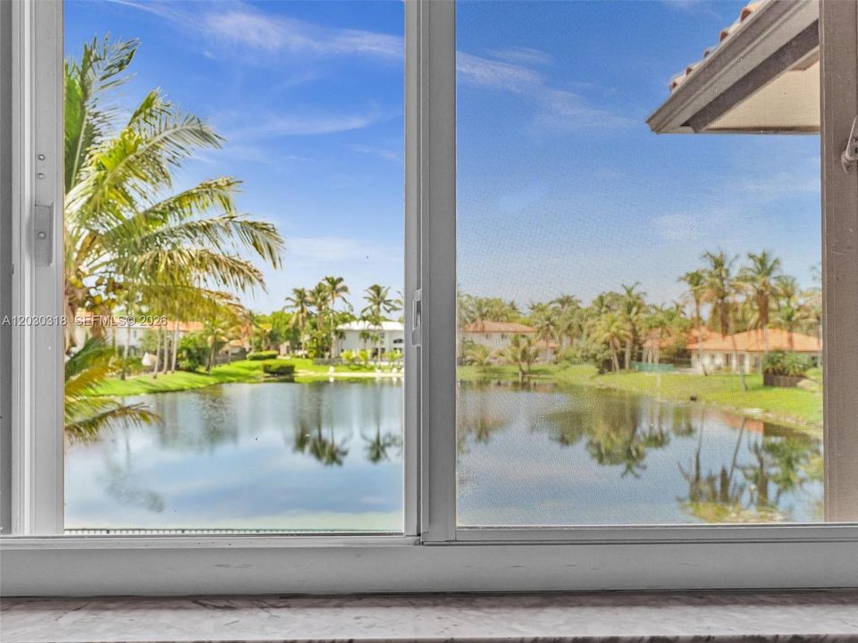 En Venta: $1,695,000 (6 camas, 5 baños, 3232 Pies cuadrados)