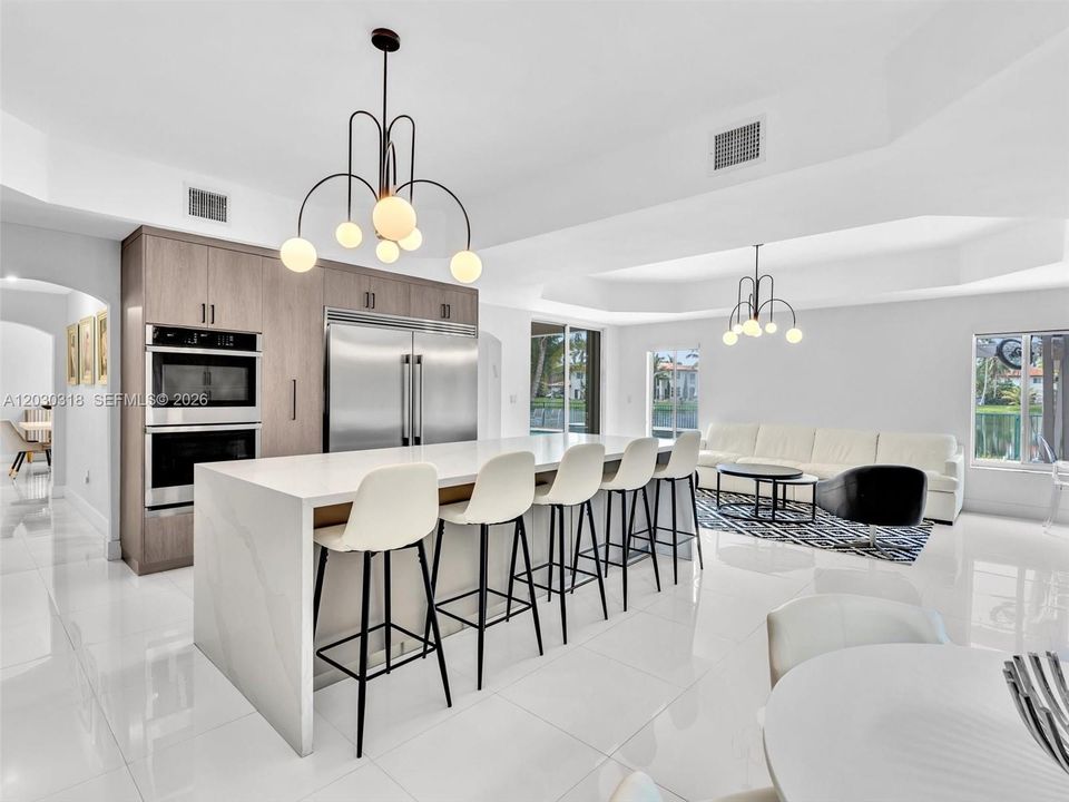 En Venta: $1,695,000 (6 camas, 5 baños, 3232 Pies cuadrados)