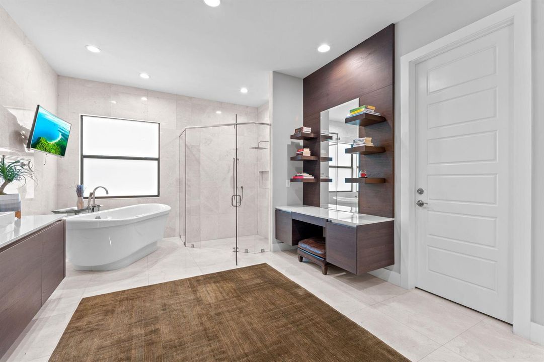 61-web-or-mls-A7404737