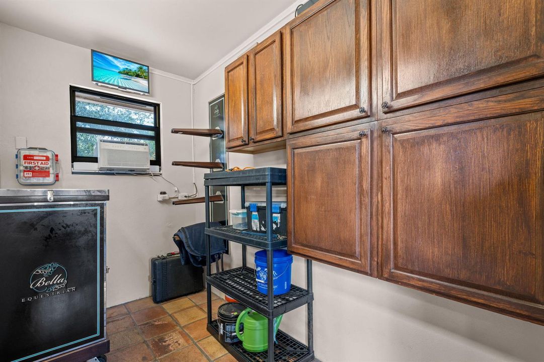 108-web-or-mls-A7408581