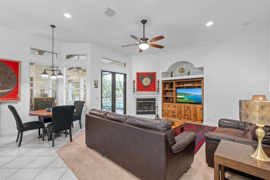 83-web-or-mls-A7408508
