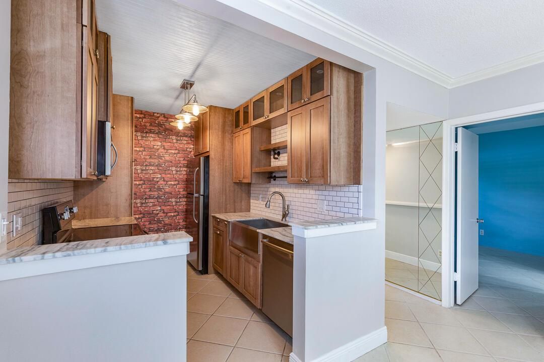 3351 Spanish Trail #115-22
