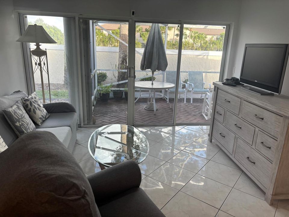 2nd family room