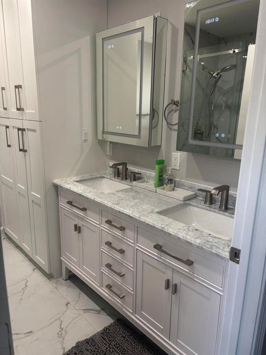 Primary bath