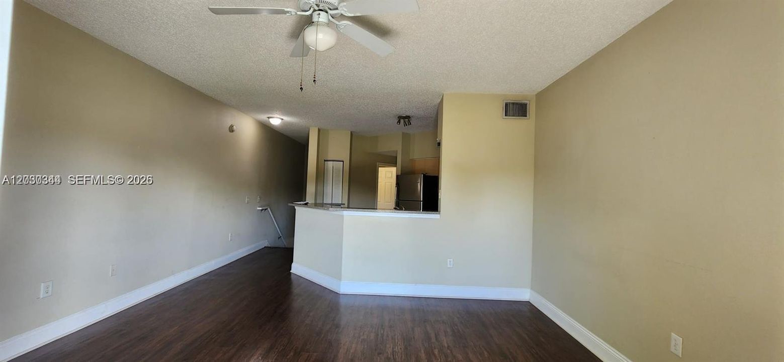 For Rent: $2,150 (2 beds, 2 baths, 1024 Square Feet)